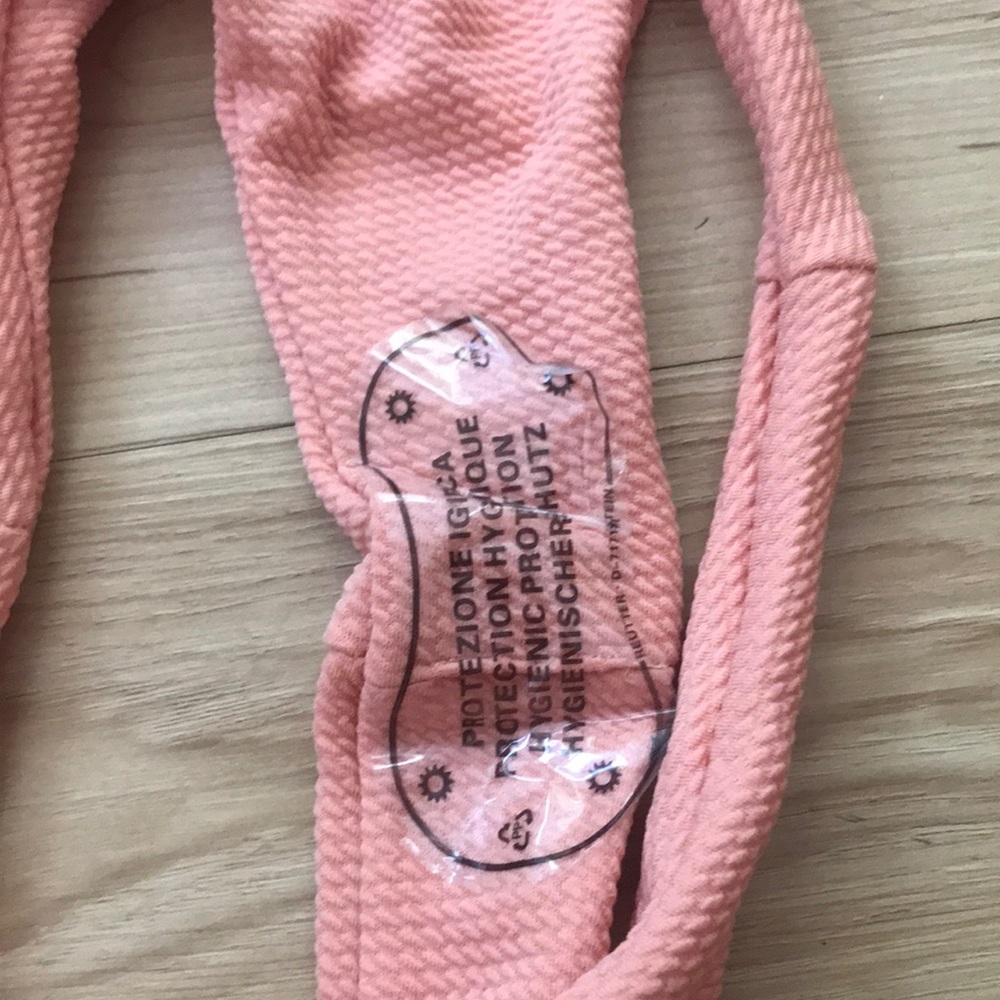 Blush pink textured bikini set - Picture 3 of 8